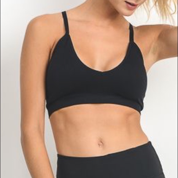 🏷SALE! LAST ONE! Seamless sports bra - Picture 2 of 4